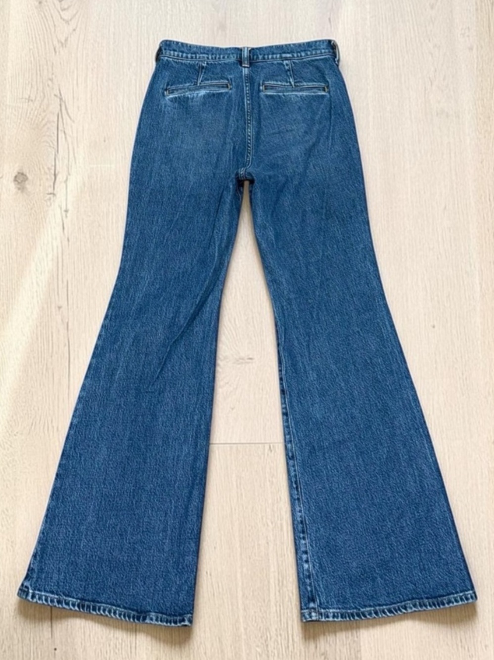 J. CREW • 96 FLARE High-Rise Patch Pockets Wide-Leg Jeans in Blue - Picture 5 of 9